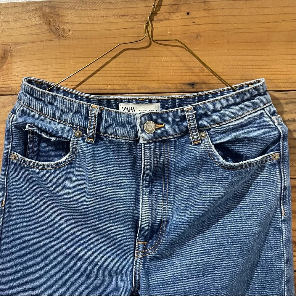 Zara- SZ 4 Wide Leg Jeans - Picture 6 of 9